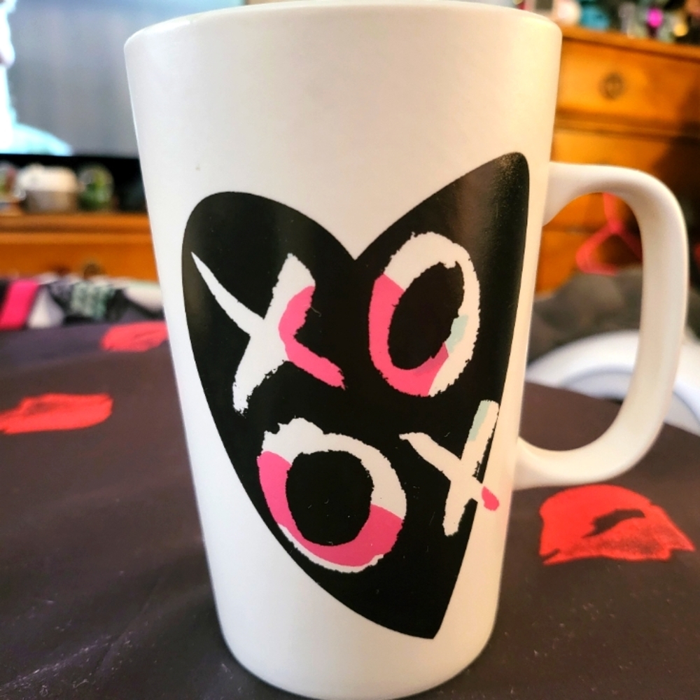 Starbucks 2015 Valentine's Day mug
